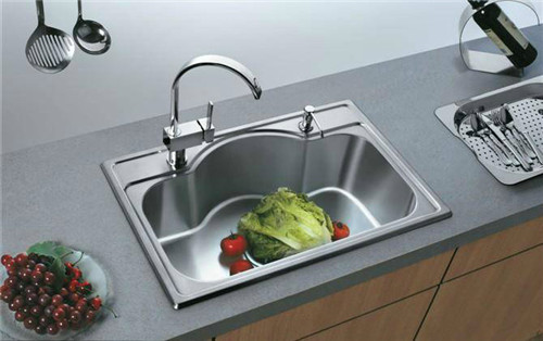 不銹鋼水槽生銹是怎么回事，如何去除不銹鋼水槽中銹斑?