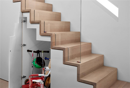 樓梯尺寸是多少，樓梯設(shè)計(jì)需要注意哪些細(xì)節(jié)?