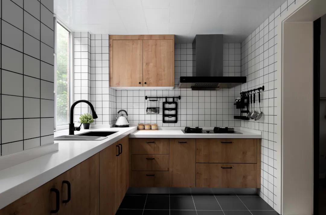 定制裝修廚房櫥柜，4種櫥柜材料看過來