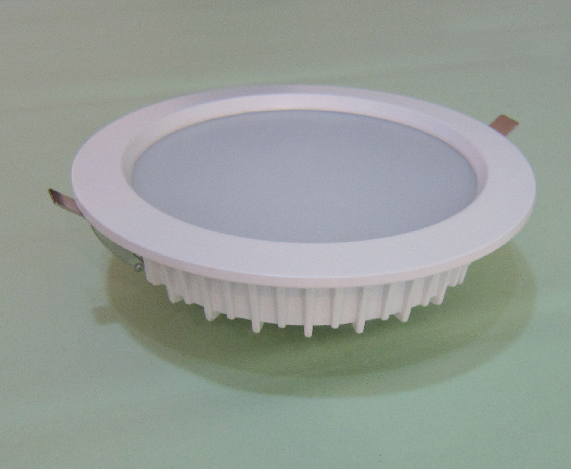 裝修寶典分享燈具材料，這六種燈具材料很常見