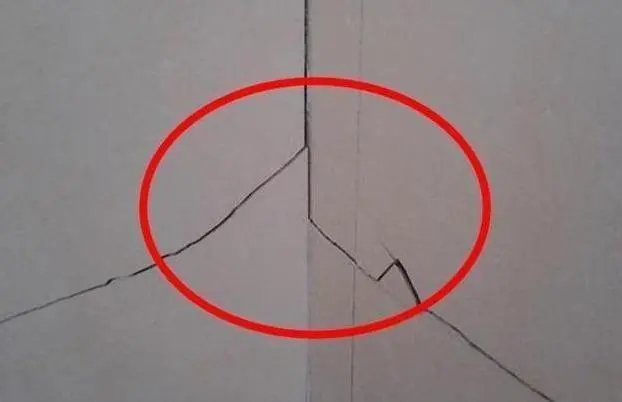 新房子裝修后瓷磚為什么會開裂?總結(jié)五大原因!