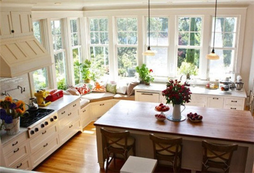 廚房飄窗如何設(shè)計，廚房飄窗設(shè)計注意事項有哪些?