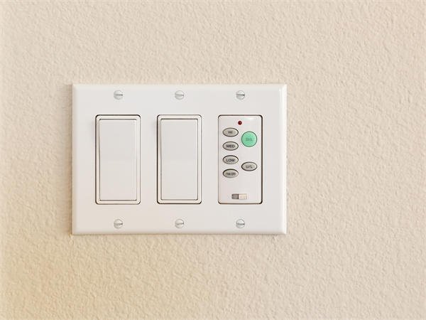 雙控開關(guān)工作原理是什么，雙控開關(guān)一般多少錢?